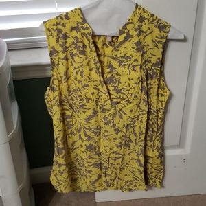 Banana Republic Sleeveless Blouse Top